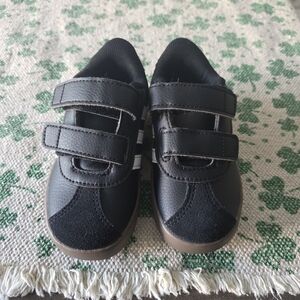 adidas Black Baby Walker Shoes with Brown Soles 6.5 TODDLER